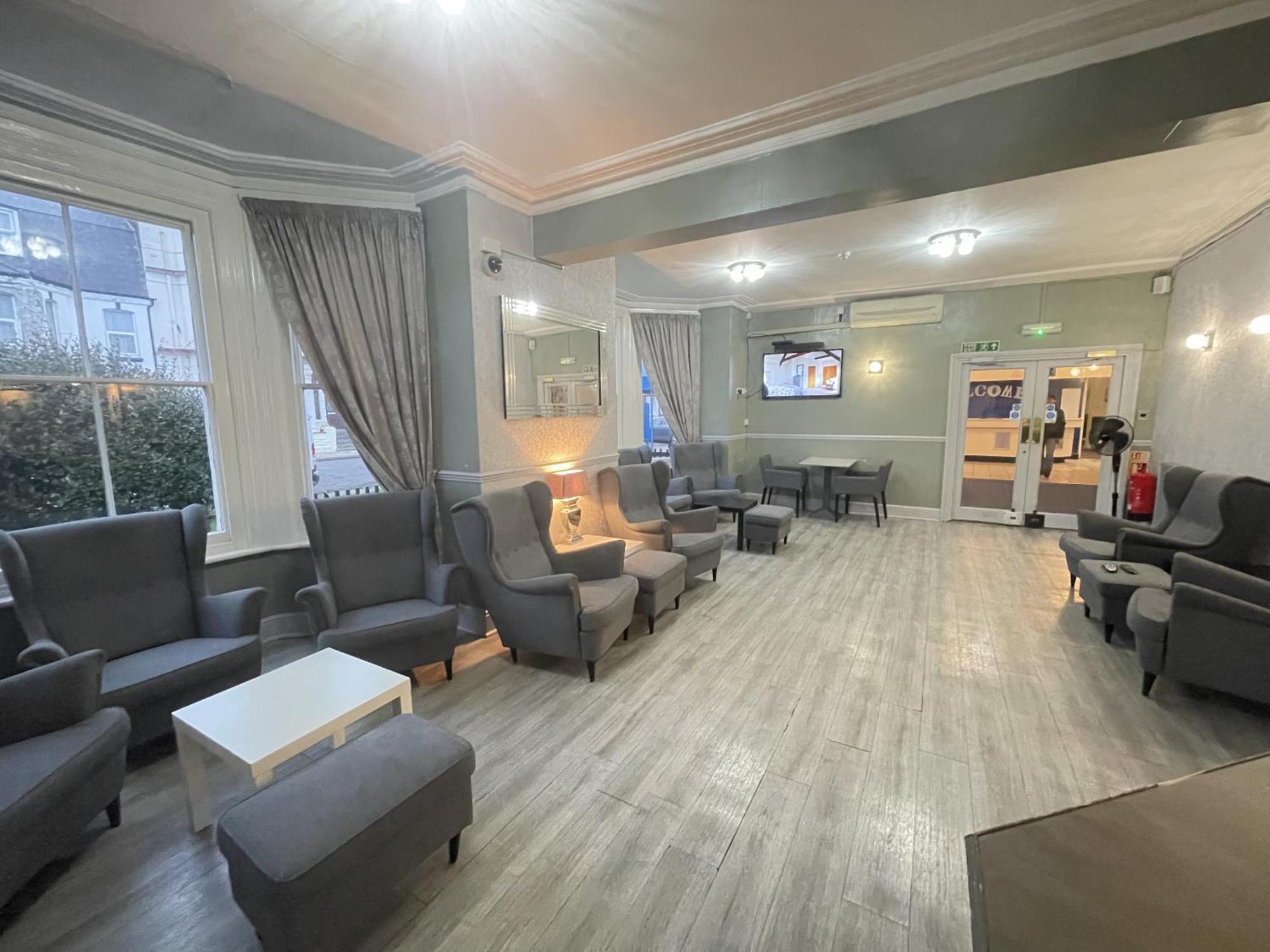 The Dolphin Hotel เกรทยาร์มัธ ภายนอก รูปภาพ