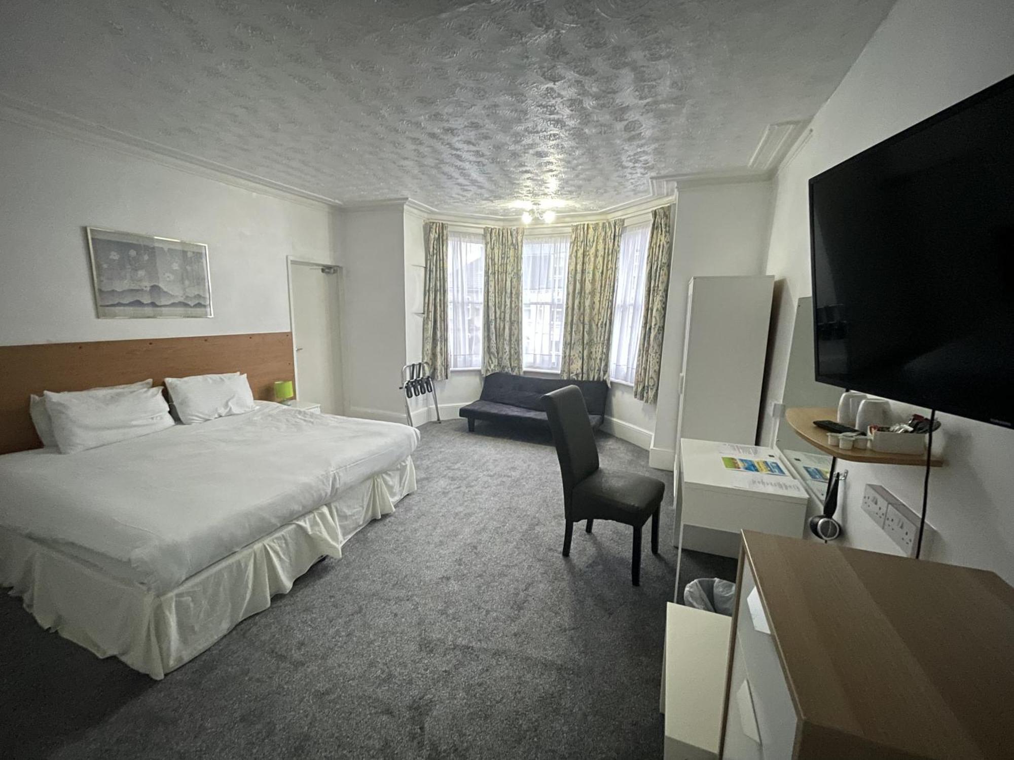 The Dolphin Hotel เกรทยาร์มัธ ภายนอก รูปภาพ